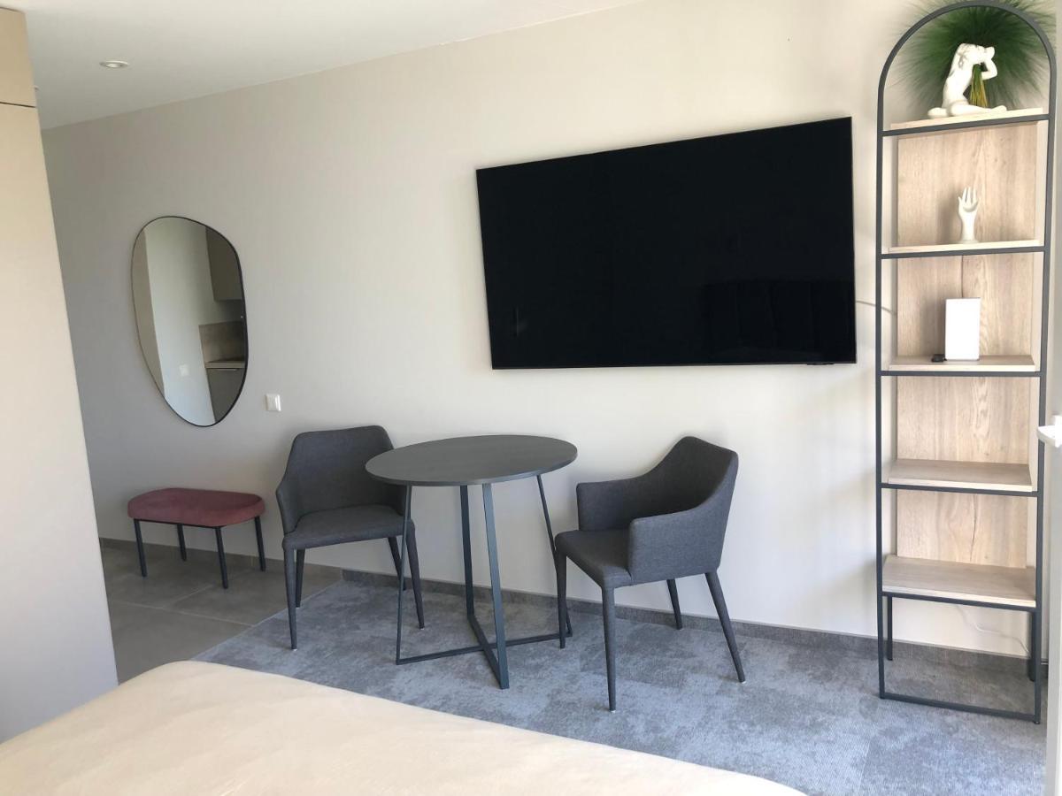 Studio Modern Šventoji Buitenkant foto